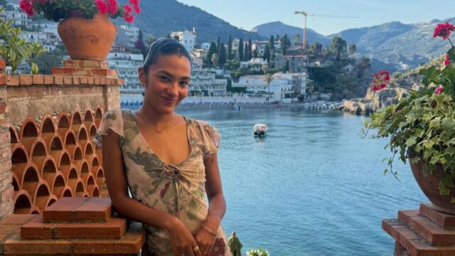 GOSSIP.CO.UK : Florals For Summer? Olivia Dean Anoints The Affordable