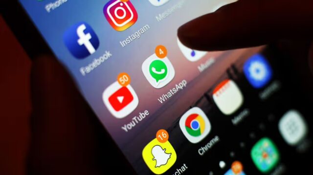 GOSSIP.CO.UK : How the UK social media ban for under-16s