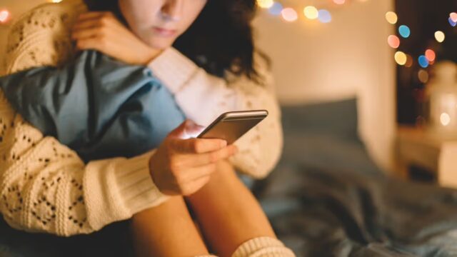 GOSSIP.CO.UK : Should the UK ban social media for under-16s?