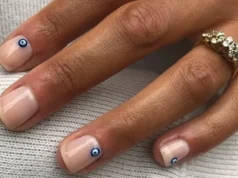 GOSSIP99 : 22 Non-Neon Summer Nail Designs