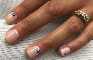 GOSSIP99 : 22 Non-Neon Summer Nail Designs