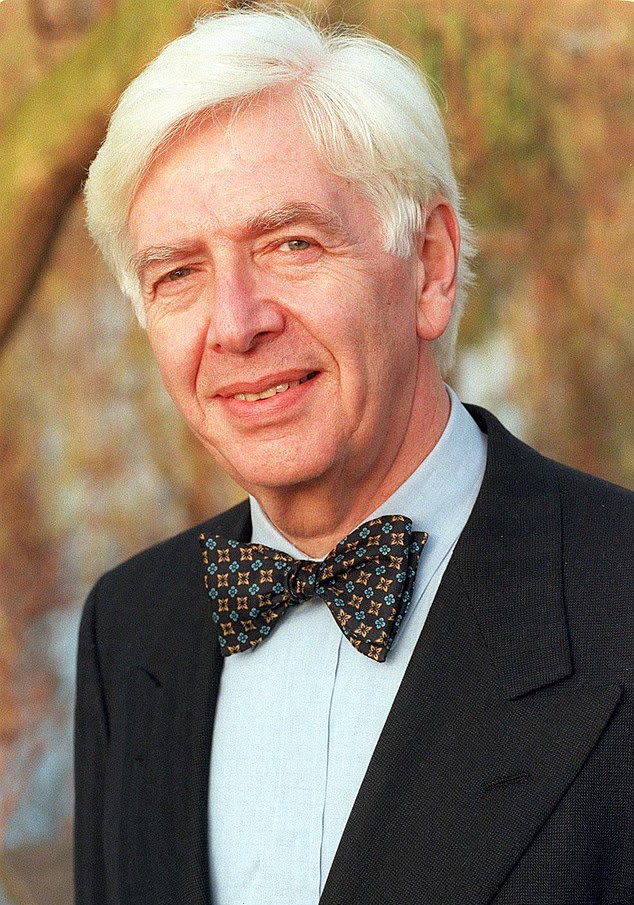 GOSSIP99 : Billionaire threatens to close down Harvey Nicks after