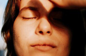 GOSSIP99 : Do Anti-Wrinkle Pillows Work And Which Are The Ones To Shop?