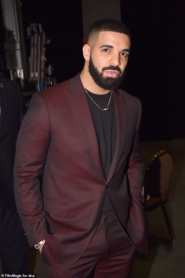 GOSSIP99 : Drake reacts to death of his longtime producer,