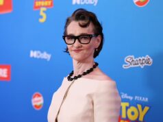 GOSSIP99 : Joan Cusack, 63, slams LA as she reveals why she ditched Hollywood to open a Midwest gift store