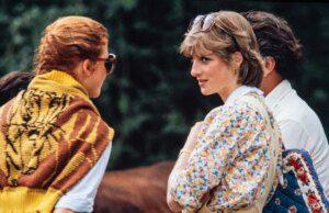GOSSIP99 : Princess Diana’s Favourite ’80s Summer Shoe Is Trending Again