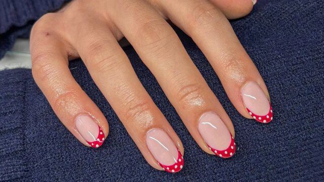 GOSSIP99 : This Summer, The Polka Dot French Manicure Takes Over