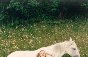 GOSSIP99 : Why Everyone Is Falling For Whimsical Summer Again