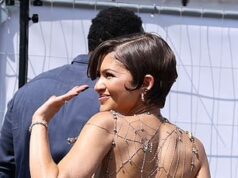 GOSSIP99 : Zendaya sizzles in a backless gown with intricate spiderweb detail as she perfects ‘method dressing’ at Spider-Man photocall in London