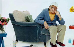 GOSSIP99 : Bella Freud, Ian McKellen and Peter Blake Offer Perspectives On David Hockney | British Vogue