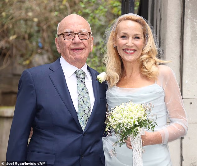 GOSSIP.CO.UK : Jerry Hall, 69, says she hasn't seen Rupert