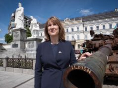 GOSSIP.CO.UK : Rachel Reeves says UK support helping Ukraine win on the battlefield and families rebuild lives