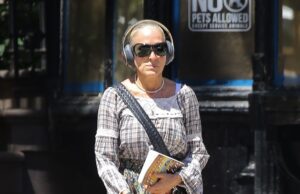 GOSSIP.CO.UK : Sarah Jessica Parker Just Adopted Gen Z’s Favourite French-Girl Ballet Flat