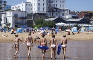 GOSSIP.CO.UK : Schools urged to teach water safety advice to avoid heatwave tragedies before summer holidays