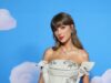 GOSSIP.CO.UK : Taylor Swift’s ‘Toy Story 5’ Premiere Look Is A Reference To Her Own Superfandom