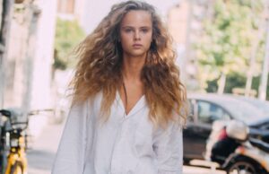 GOSSIP.CO.UK : These Outfits Prove That Jeans And Birkenstocks Are A Timeless Double Act For Summer