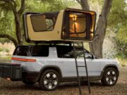 Some carmakers are ditching FM radios — and Rivian R2 fans aren’t happy that they’ll need a cellphone signal to listen to tunes in the wilderness Some carmakers are ditching FM radios — and Rivian R2 fans aren't happy that they'll need a cellphone signal to listen to tunes in the wilderness
